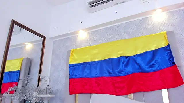 Camilaa_Sanchez_ webcam