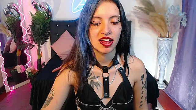 DEVIL_TAY webcam