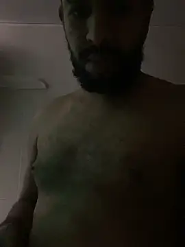 HandsomeLuxuryMen webcam