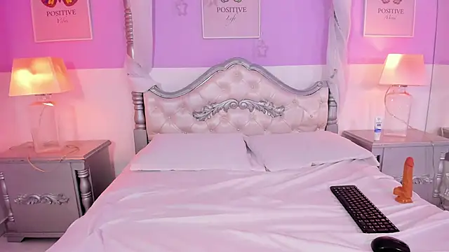 SexyLoveBee webcam