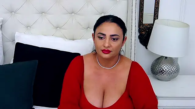 MayaJansen webcam