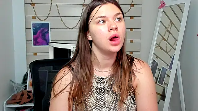 Josephine_Kiss webcam