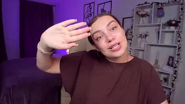 DaniellaLovely webcam