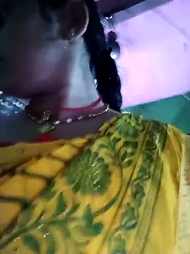 HOTSIYA21 webcam