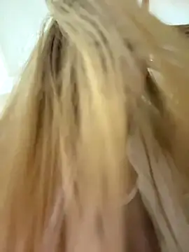spy web cam Liza Risky