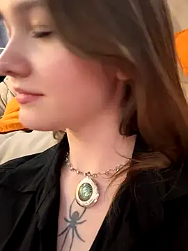 MichelleRoux webcam
