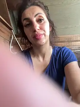 EmaSkyes webcam