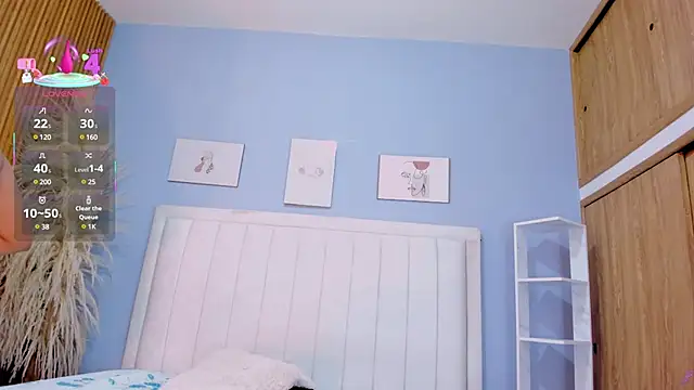 selena_luxs1 webcam