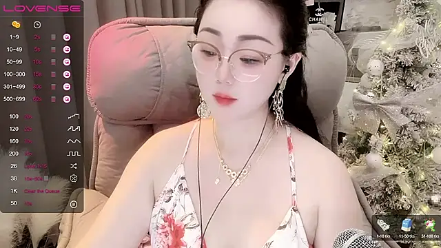 Monica-888 webcam