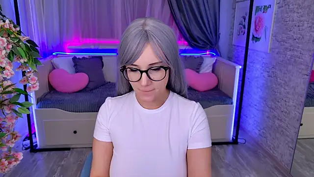 StellaGloww webcam