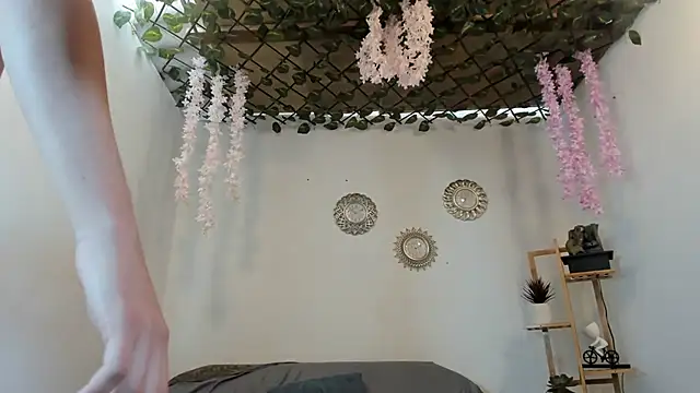 alex_hot18 - Alex_hot18's free webcam - UK Sex Cams