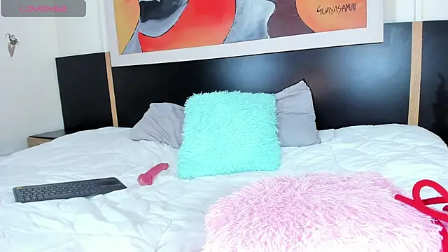i_am_karoll webcam