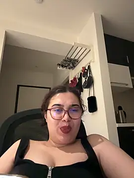 busetarsus - Busetarsus's free webcam - UK Sex Cams