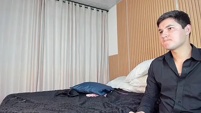 CameronyMartinn webcam