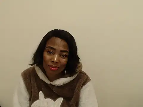 SEXYMOANSXX webcam