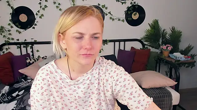 AliceMaurik webcam