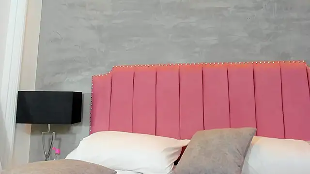 Alaia_Colins webcam