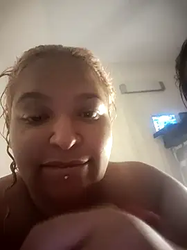 MzGigglez69 webcam