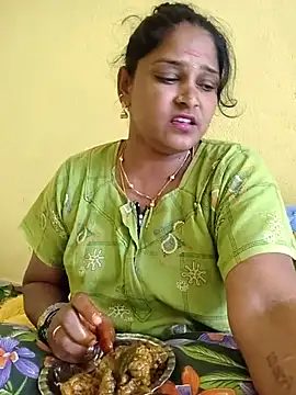 madavi123 webcam