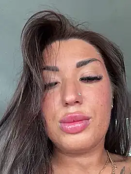 RuslanaXX webcam