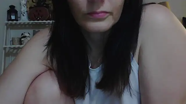 CrystalLakeXO webcam