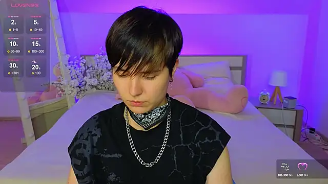 CharlieeAdams webcam
