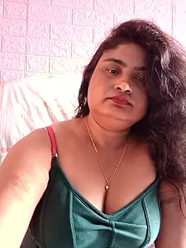 hornyriyanka webcam