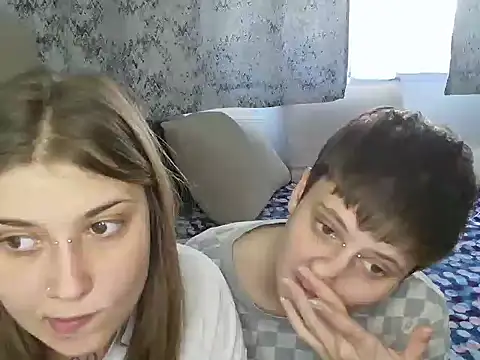 Aliens4twenty webcam