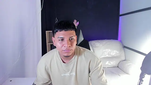 DominickSantiago_ webcam