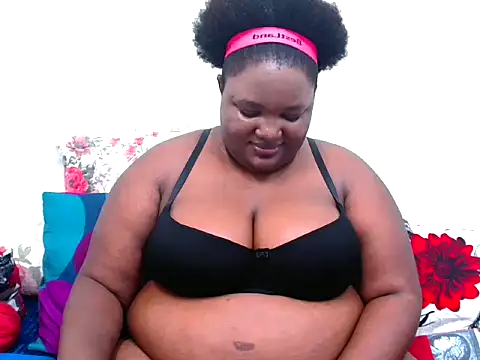 ChubbyBoobsxxx webcam