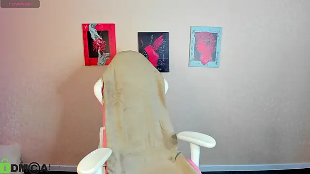 Sara_Leewis webcam