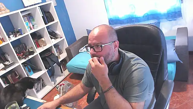 ravingr4d4 webcam