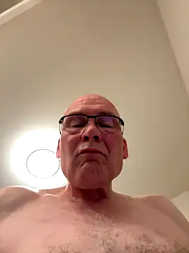 parleg2 - Parleg2's free webcam - UK Sex Cams