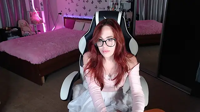 Sidney_blush webcam