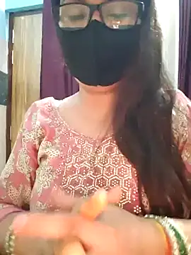 Aishwaryaa_69 webcam