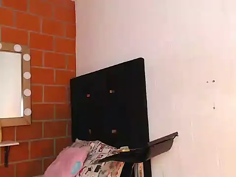 bunnyrose_18 webcam
