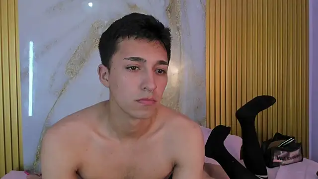 Leah_Adam webcam