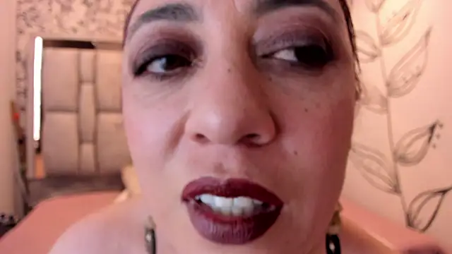 Victoria_Adamns