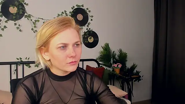AliceMaurik webcam
