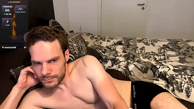 Em_Jo webcam