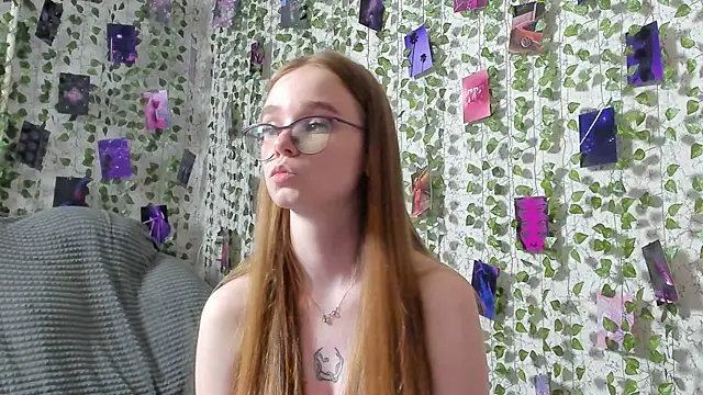 Stacey_Kiss webcam