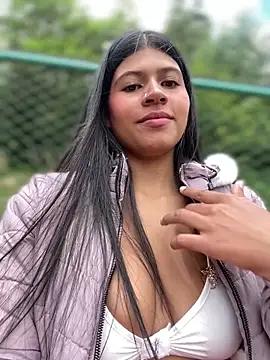 Elahia_Hot webcam