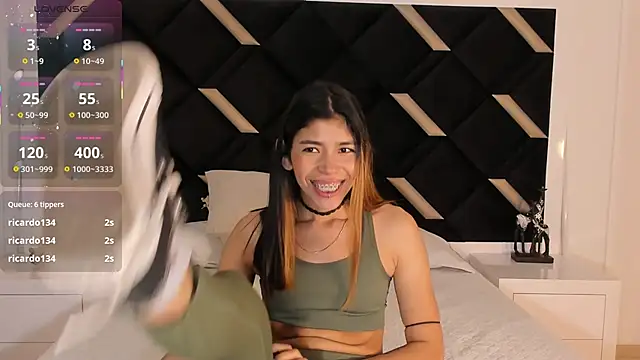 Girl_Cherry webcam