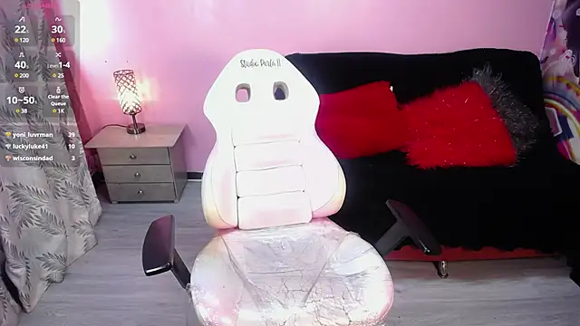 cloe_cooper_ webcam