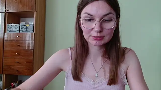 LooveELLYx webcam