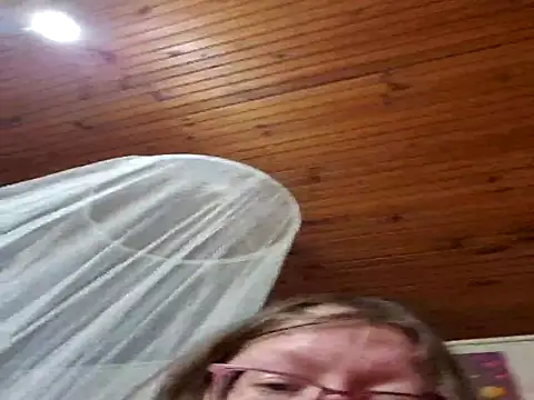 Lilirose-63 webcam