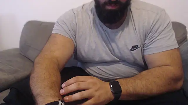 hugemachohandsome webcam