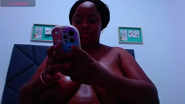 LAISYBROWNX webcam