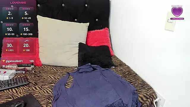 AmeliaThompsonTaboo webcam