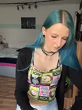 Mia420- webcam